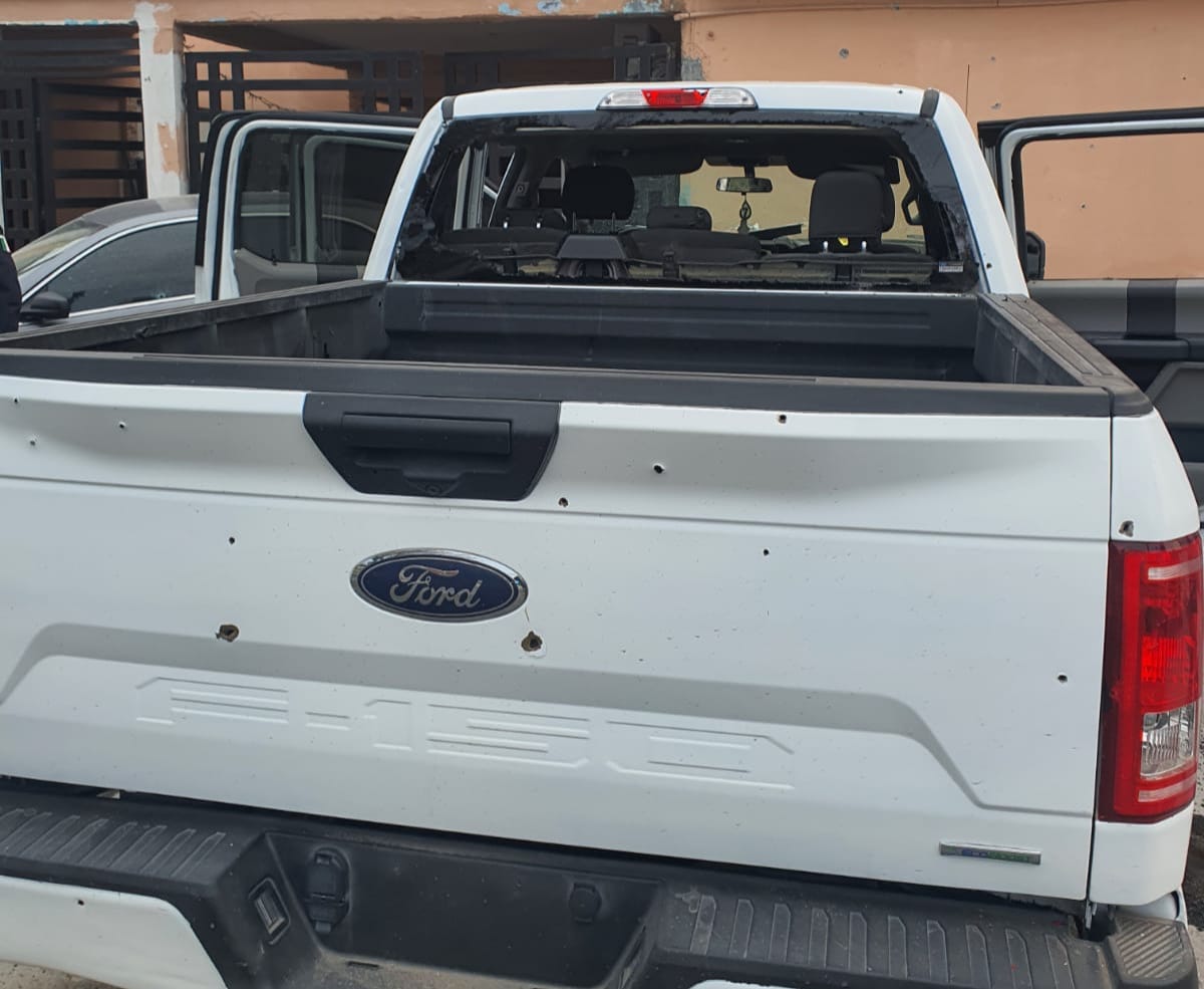 Matamoros Tamaulipas Tras agresión armada elementos de la @SSP_GobTam detuvieron a 2 hombres, aseguraron 2 vehículos, 1 arma de fuego, 1 radio de frecuencia y poncha llantas; los detenidos y lo asegurado fue puesto a disposición de la autoridad ministerial correspondiente