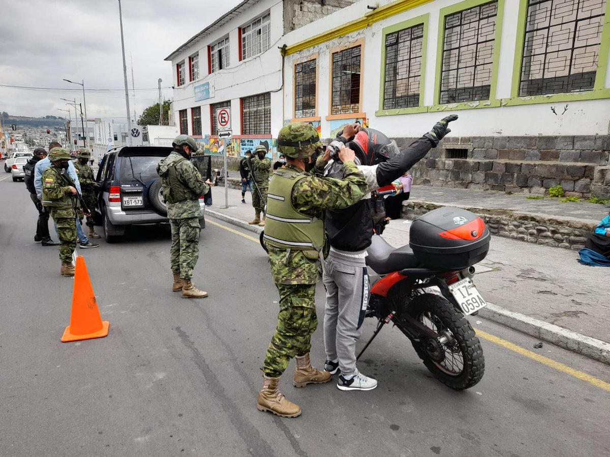 In the cities of Machala, Ambato, Puyo, Loja, Cuenca and Santa Elena. Permanent military operations are carried out to control weapons, ammunition and explosives, fulfilling the mission of defending the sovereignty and territorial integrity