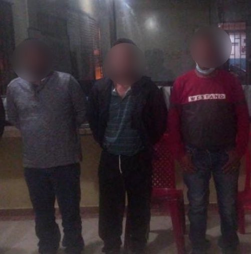 Ecuador Police: After raids carried out in Quevedo LosRíos, we apprehended 3 alleged citizens involved in the crime of possession and illegal carrying of firearms. Evidence: pushpin8 pushpin firearms43 cartridges Intelligence Hub PlanRescateEcuador