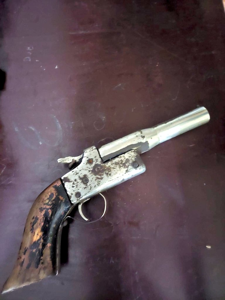 Ecuador Police: FAST ACTION Allowed the arrest of 2 citizens allegedly involved in the crime of illegal possession of a firearm, in La Maná Cotopaxi They were placed under the orders of the competent authority 