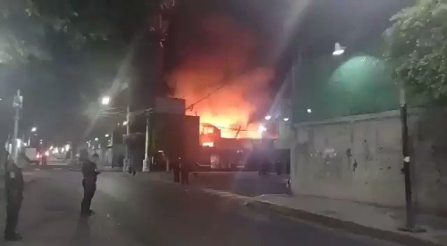 Mexico: A fire broke out this morning in an aerosol and paint factory in the Cerro de la Estrella district, at the town hall of Iztapalapa. Coordinates: 19.32844, -99.07513