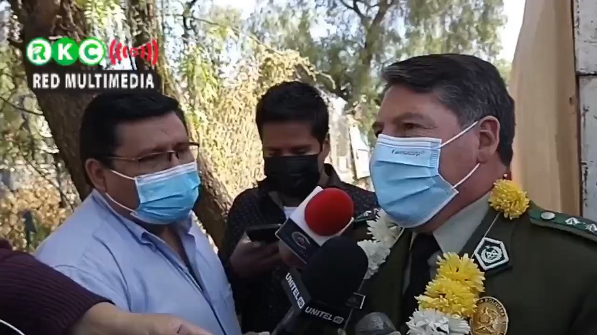 El comandante departamental de la Policía de Cochabamba, Rubén Lobatón, afirmó que se busca al privado de libertad, acusado de violación, que fugó hoy del hospital Viedma a dónde fue trasladado para ser atendido. Sus dos custodios policiales fueron detenidos