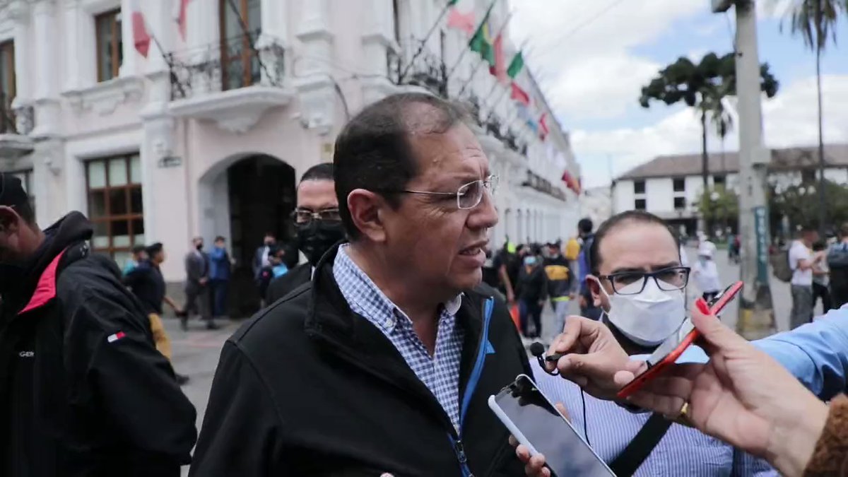 Mayor of Quito, @santiguarderas asks the Government to declare a State of Exception in Quito. In addition, that security be reinforced with more military and police