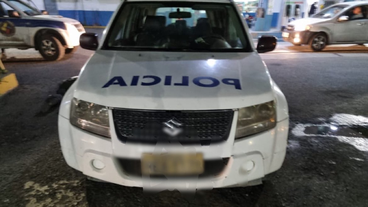 Ecuador Police: WE REPORT 2 police officers were seriously injured after registering an attack with firearms in Jujan Guayas. The police officers were taken to a medical center. Specialized units have been deployed in order to find the cause of the incident