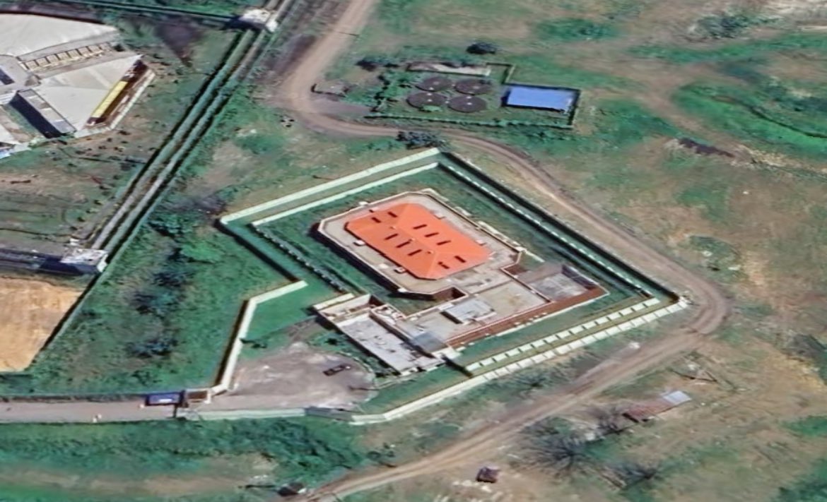 An attempt to attack La Roca Prison in Guayaquil, Ecuador with  an explosive laden drone occurred yesterday. Numerous high profile prisoners are held in this prison. Including former VP Jorge Glas