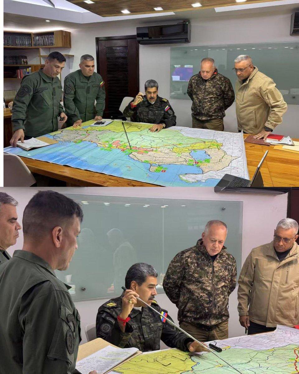 Maduro is seen planning the Venezuelan Military exercises that are set to begin this week, also in the room are Diosdado Cabello, Vladimir Padrino and Domingo Hernandez Larez (CEOFANB commander)