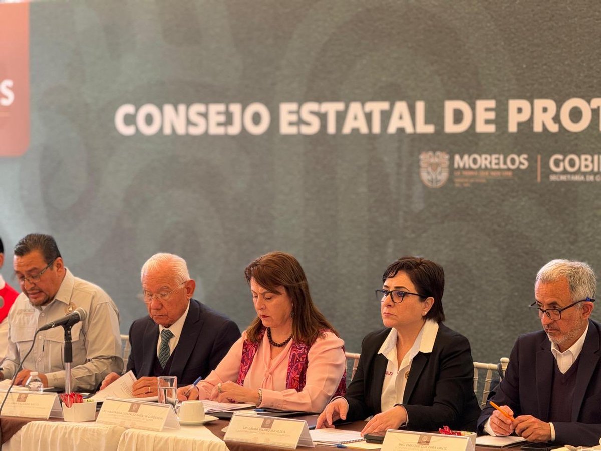 Reaffirming the commitment in Morelos. The head of the CNPC of the @SSPCMexico, @laualzua, the governor of Morelos, @margarita_gs, and @PC_Morelos participated in the Session of the State Council of Civil Protection, where the members were sworn in.