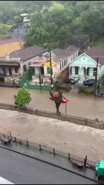 Today, major flooding following heavy rainfall in Petrópolis, Rio de Janeiro state, Brazil