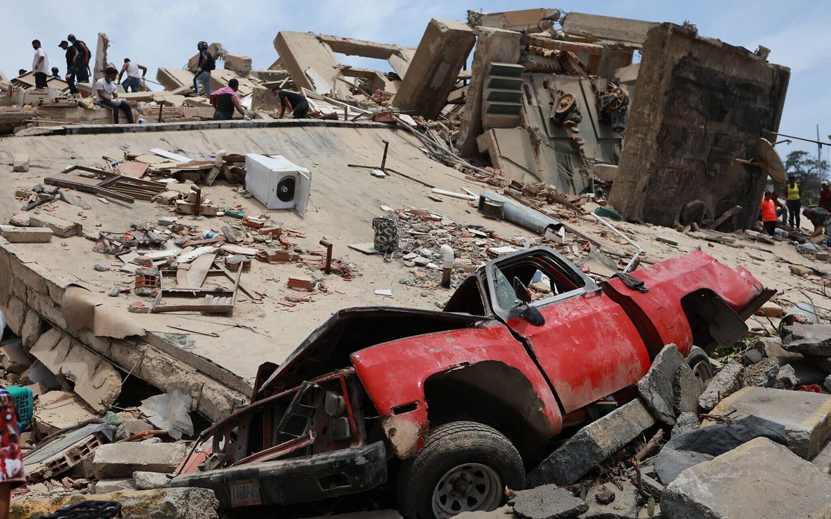 Death toll from the devastating earthquakes in Venezuela surges to 920 A national tragedy of horrific proportions. Tens of thousands are still missing